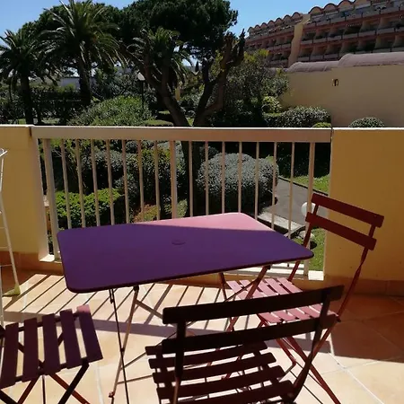 Apartment T2 Piscine, Tennis Et Parking *