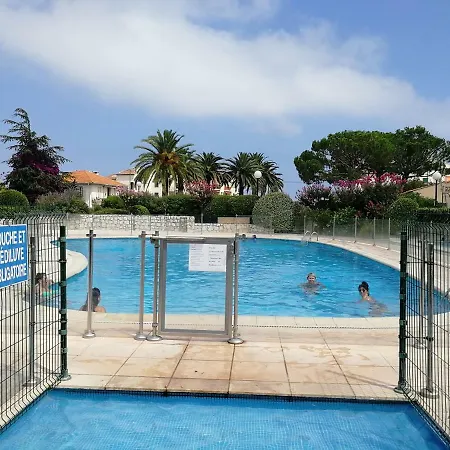 Apartment T2 Piscine, Tennis Et Parking *