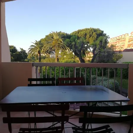 T2 Piscine, Tennis Et Parking *